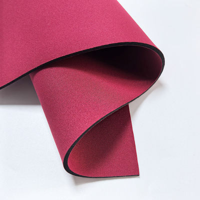 Czarny kamuflażowy materiał neoprenowy do podpór sportowych o grubości 3 mm